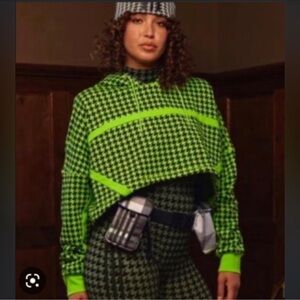 Adidas Ivy Park Medium Neon Green Halls of Ivy Allover Print Cropped Hoodie NWT